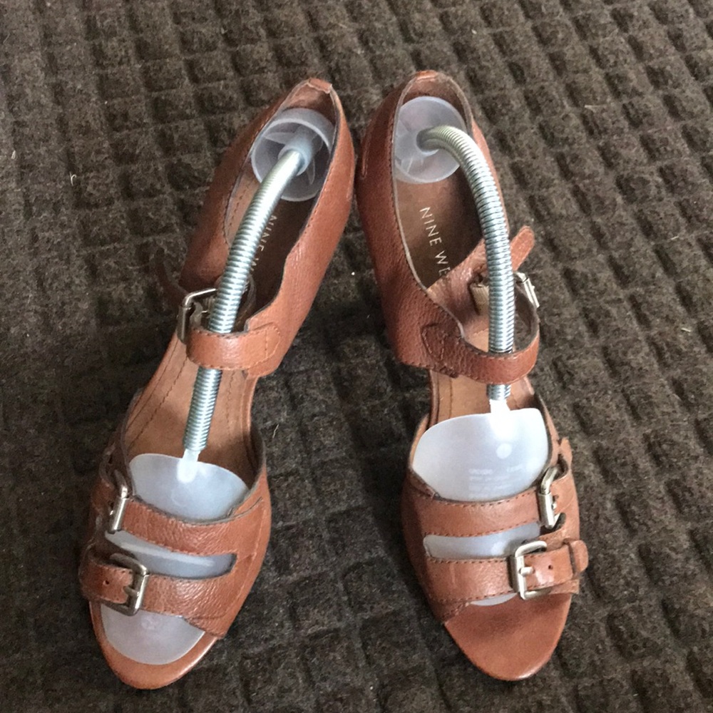 Bucketed Summer Heels